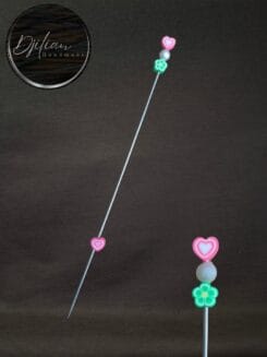 Roze hartje en groen bloemetje