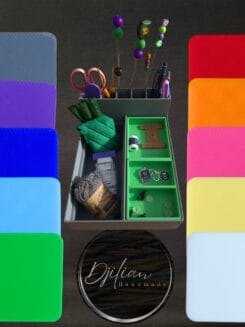 Project organizer bakje voor haak- en breiprojecten, voorbeeld met inhoud